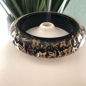 LV resin bracelet